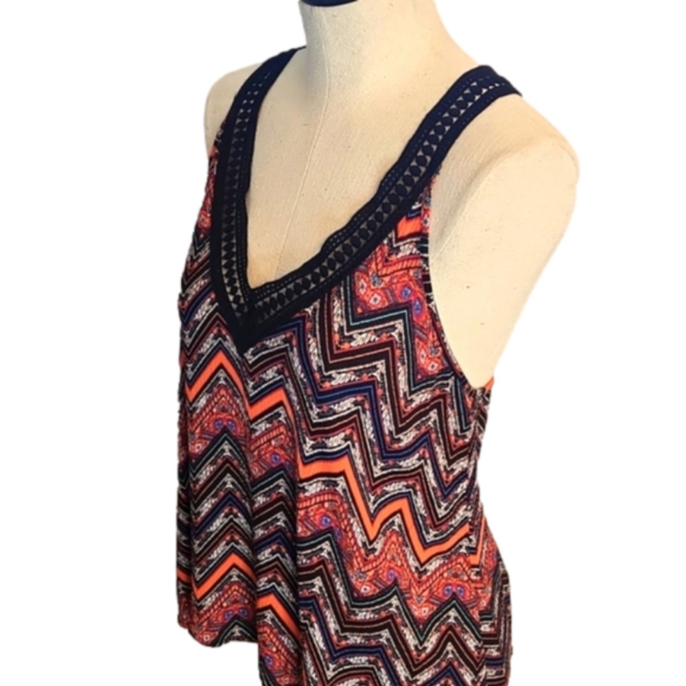 JUNIORS Ambiance Tribal macrame neck line tank top size Medium - Picture 9 of 11